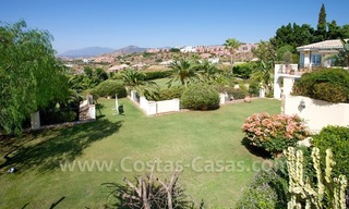 Villa exclusiva a la venta con vistas panorámicas,prestigiosa comunidad totalmente vallada, Marbella – Benahavis 13