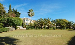 Villa exclusiva a la venta con vistas panorámicas,prestigiosa comunidad totalmente vallada, Marbella – Benahavis 14