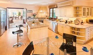 Villa exclusiva a la venta con vistas panorámicas,prestigiosa comunidad totalmente vallada, Marbella – Benahavis 29