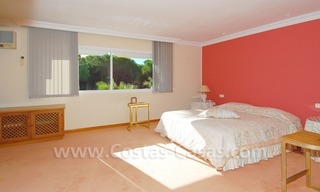 Villa a la venta cerca de la playa en la zona de Marbella – Estepona 19