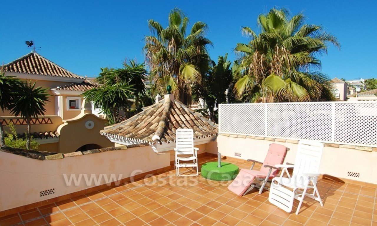 Villa en zona de playa en venta cerca de la playa en Marbella. 4