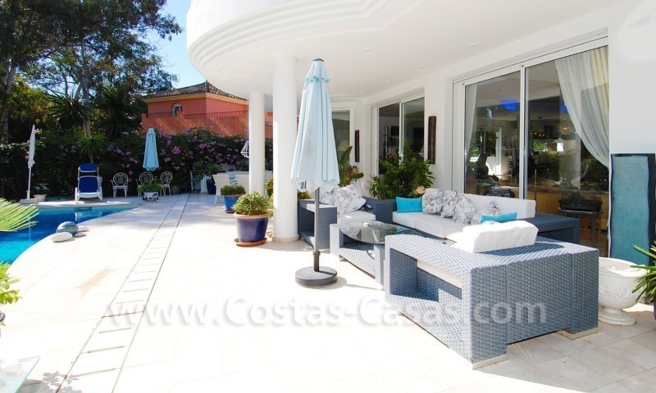 Villa de estilo moderno a la venta, cerca de la playa, Marbella Estepona 6