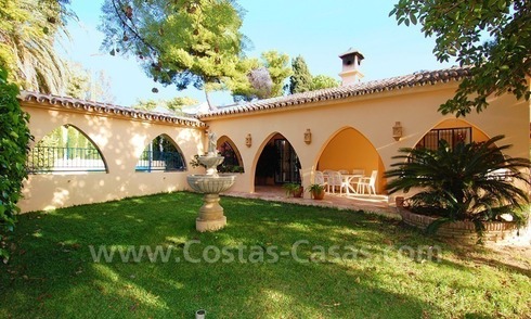 Villa en zona de playa en venta, cerca de la playa, en Marbella 