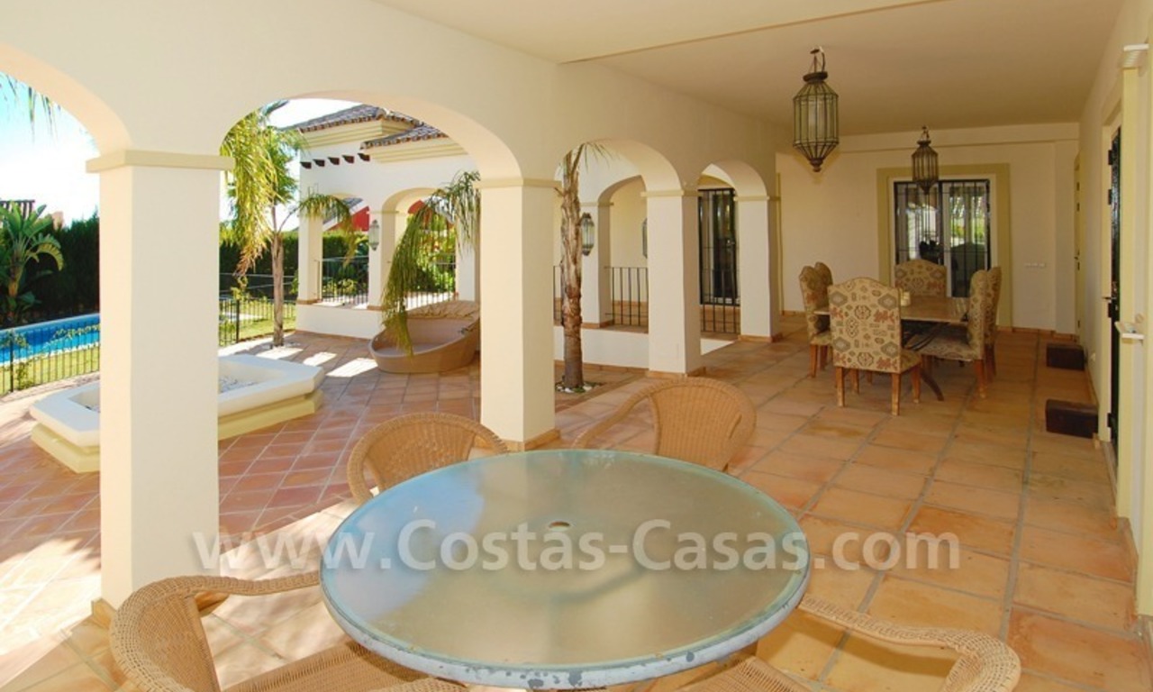 Villa de lujo en zona de playa a la venta en Marbella 8