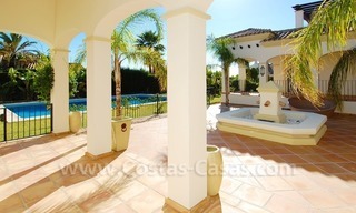 Villa de lujo en zona de playa a la venta en Marbella 6