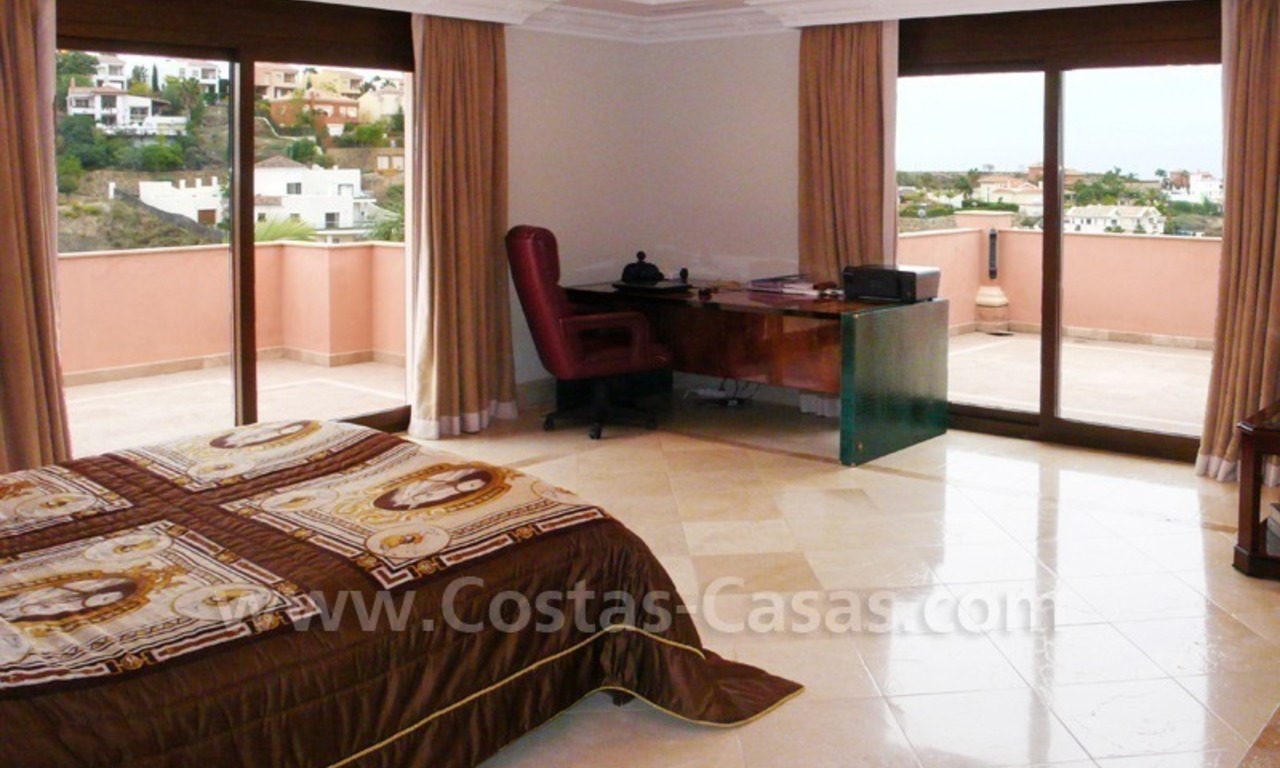 Amplia y exclusiva mansión a la venta en Marbella – Benahavis. 26