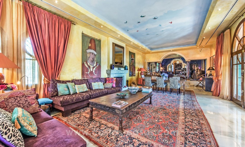 Gran villa de estilo clásico en venta en El Madroñal, Benahavis - Marbella 22017