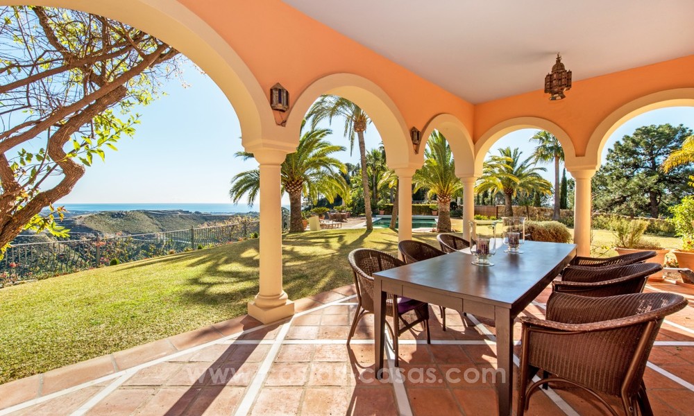 Gran villa de estilo clásico en venta en El Madroñal, Benahavis - Marbella 22019