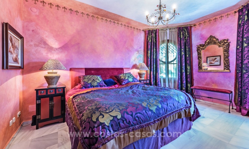 Gran villa de estilo clásico en venta en El Madroñal, Benahavis - Marbella 22020