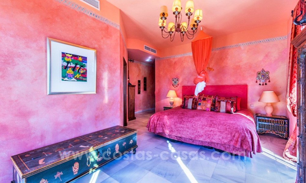Gran villa de estilo clásico en venta en El Madroñal, Benahavis - Marbella 22024