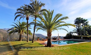 Gran villa de estilo clásico en venta en El Madroñal, Benahavis - Marbella 22031 