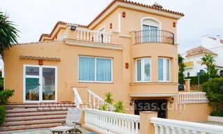 Villa a la venta cerca de algunos campos de golf en una zona muy conocida en Estepona – Marbella – Benahavis 2