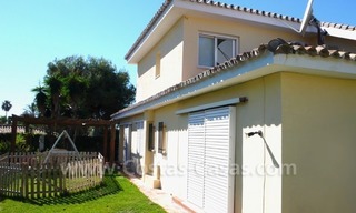 Villa en venta cerca de la playa en Los Monteros Marbella 0