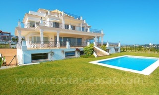 Espaciosa villa de lujo a la venta en complejo de golf, Benahavis – Marbella – Estepona 1