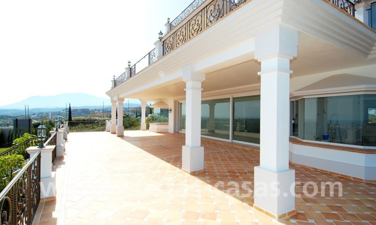Espaciosa villa de lujo a la venta en complejo de golf, Benahavis – Marbella – Estepona 8