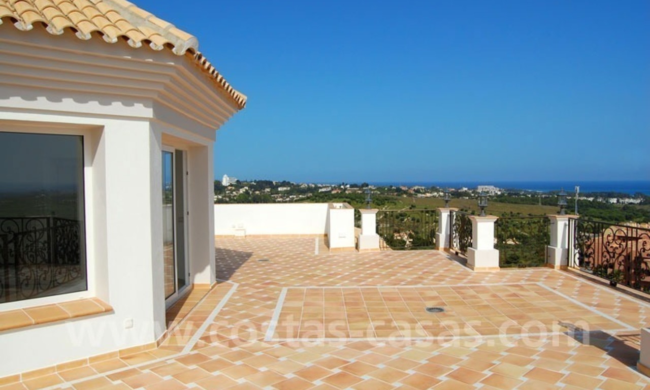 Espaciosa villa de lujo a la venta en complejo de golf, Benahavis – Marbella – Estepona 24