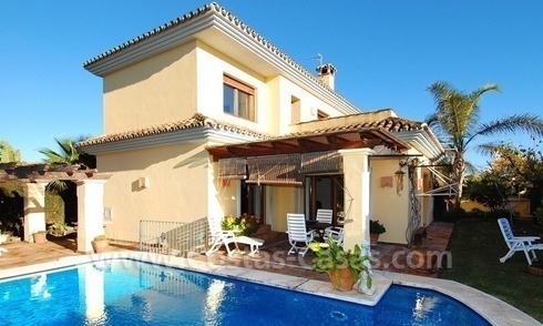 Villa a la venta en zona de playa, cerca de la playa en Marbella este. 