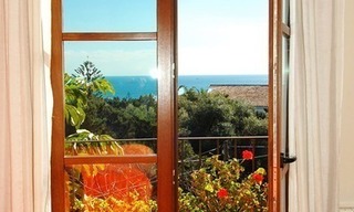 Encantadora villa independiente en zona de playa a la venta en Marbella este 12