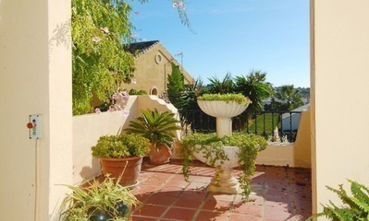 Villa exclusiva en primera línea de golf, a la venta en Marbella – Puerto Banús – Nueva Andalucía 12