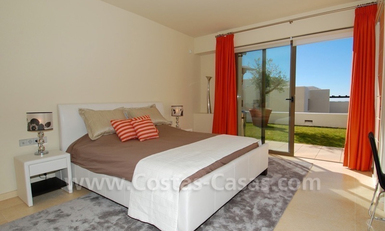 Ganga! Apartamento de estilo moderno a la venta, complejo de golf, Marbella – Benahavis 24