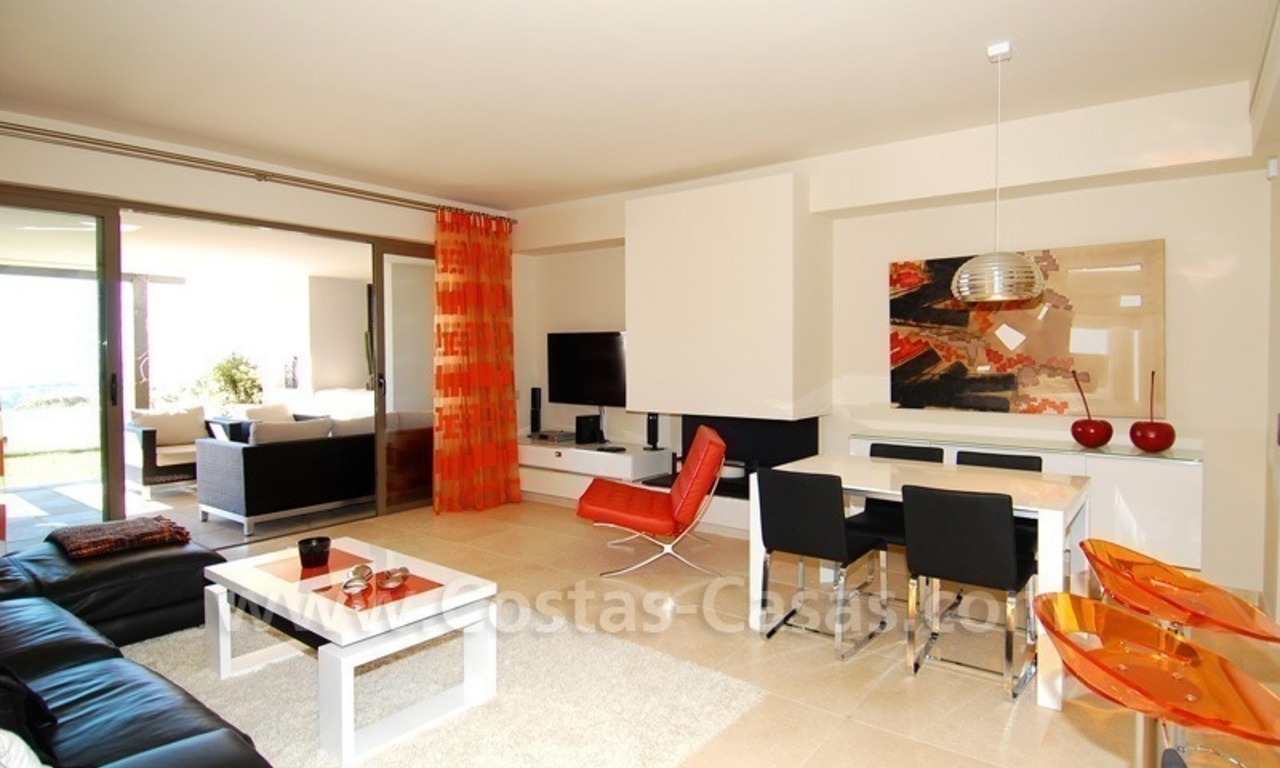 Ganga! Apartamento de estilo moderno a la venta, complejo de golf, Marbella – Benahavis 16