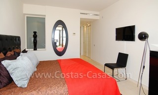 Ganga! Apartamento de estilo moderno a la venta, complejo de golf, Marbella – Benahavis 25