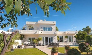 Villa de estilo contemporáneo a la venta en Nueva Andalucía – Marbella 1