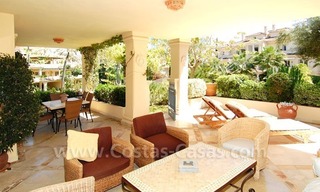 Apartamento de lujo espacioso a la venta en Nueva Andalucía, Marbella 6