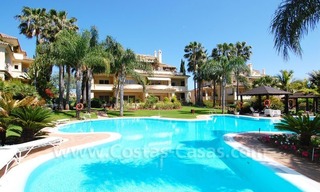 Apartamento de lujo espacioso para comprar en Nueva Andalucía, Marbella 20