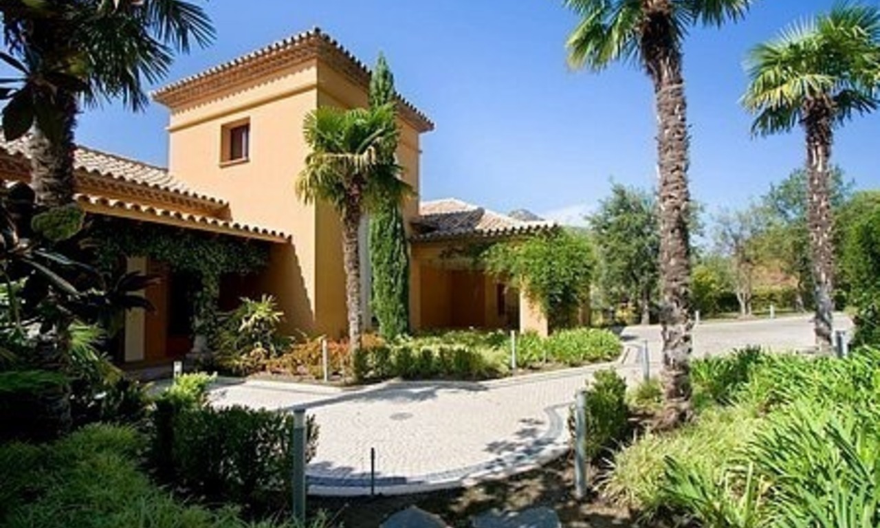 Villa de lujo a la venta en el complejo de golf en Marbella - Benahavis 16