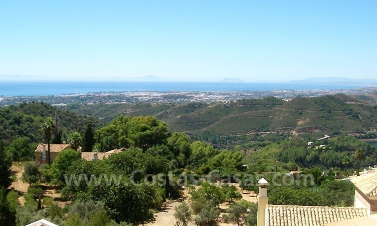 Ganga villa de estilo moderno andaluz para comprar en Marbella 2