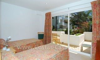 Apartamento espacioso a la venta en complejo situado en primera línea de playa en Marbella en la Milla de Oro 27