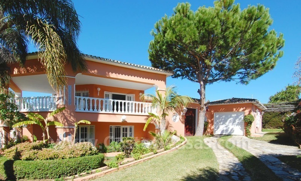 Villa a la venta cerca de la playa en Marbella 2