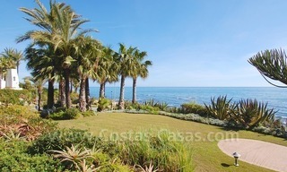 Espacioso apartamento de lujo para comprar en un complejo situado en primera línea de playa en la Milla de Oro – Marbella 15