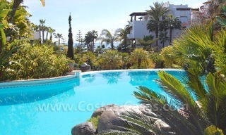 Espacioso apartamento de lujo para comprar en un complejo situado en primera línea de playa en la Milla de Oro – Marbella 25