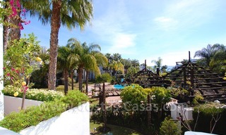 Espacioso apartamento de lujo para comprar en un complejo situado en primera línea de playa en la Milla de Oro – Marbella 3