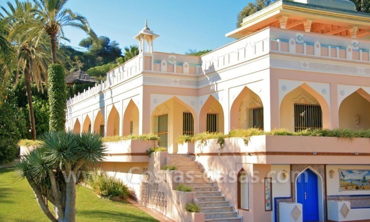 Exclusiva propiedad palaciega a la venta en Nueva Andalucía – Marbella 2