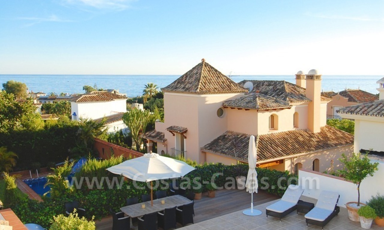 Villa cerca de la playa en venta – Las Chapas Playa, El Rosario, Marbella 8