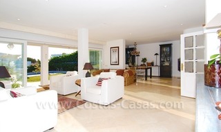 Villa cerca de la playa en venta – Las Chapas Playa, El Rosario, Marbella 11