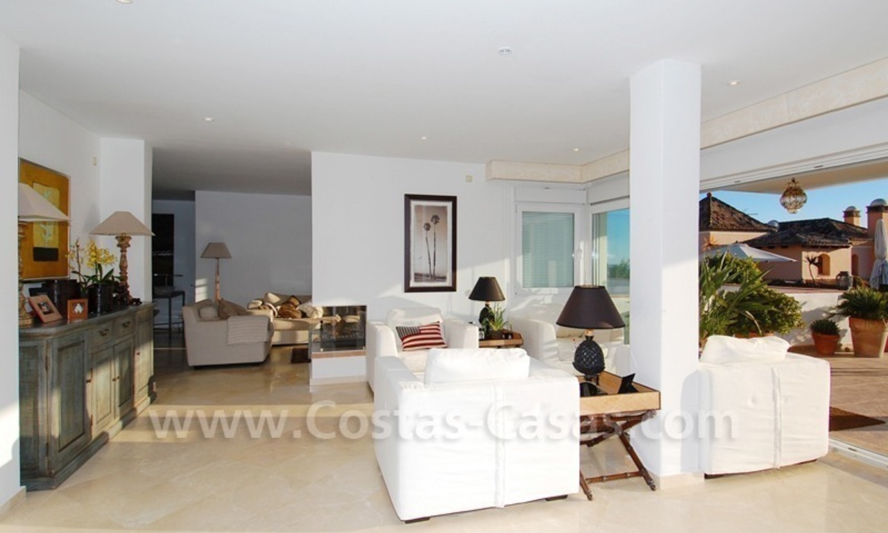 Villa cerca de la playa en venta – Las Chapas Playa, El Rosario, Marbella 13