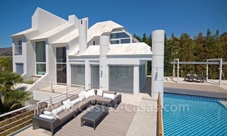 Villa moderna situada en primera línea de golf a la venta en Nueva Andalucía – Marbella 2