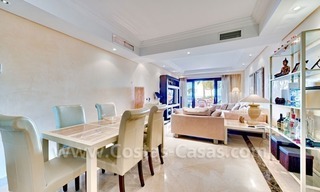 Apartamento de lujo situado en primera línea de playa a la venta en la zona de Marbella – Estepona 11