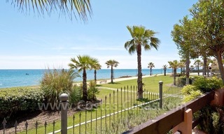 Apartamento de lujo situado en primera línea de playa a la venta en la zona de Marbella – Estepona 4