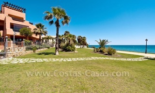 Apartamento de lujo situado en primera línea de playa a la venta en la zona de Marbella – Estepona 6