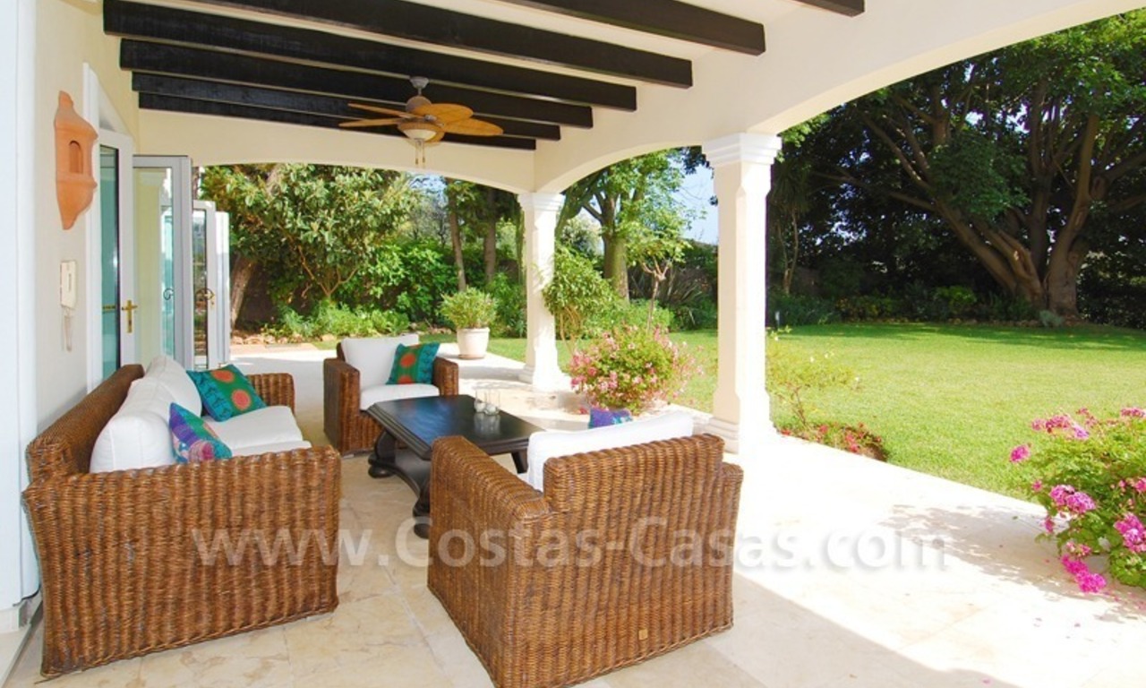 Villa espaciosa situada en primera línea de golf para comprar en zona muy deseada en Nueva Andalucía – Puerto Banús – Marbella 5