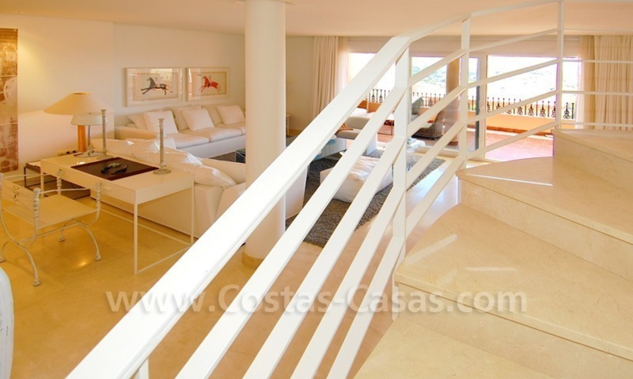 Estupendos apartamentos y áticos de lujo a la venta en Marbella - Nueva Andalucía 5