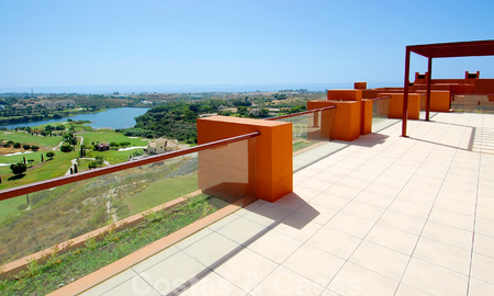 Apartamentos de lujo en el golf a la venta, Marbella - Benahavis 23997