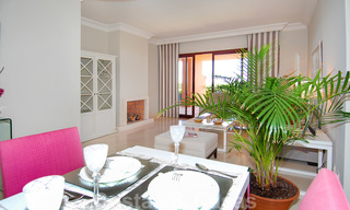 Apartamentos de lujo en el golf a la venta, Marbella - Benahavis 24005 