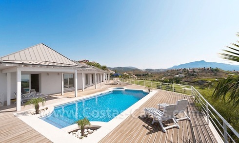 Villa frente al golf en venta, Marbella – Benahavis 