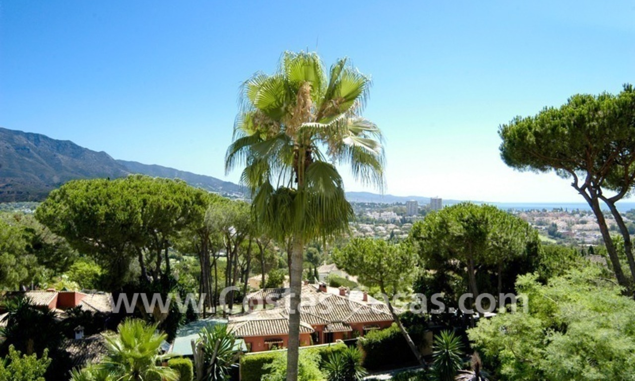 Ganga adosada de golf para comprar en zona de alto standing en Nueva Andalucía, Marbella 2